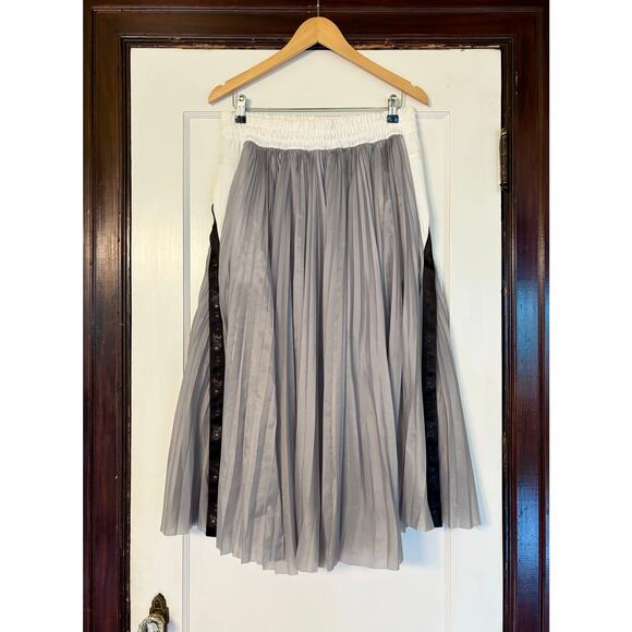 Sacai X Nike Gray Pleated Midi Skirt Nike- Size Medium - Picture 4 of 6